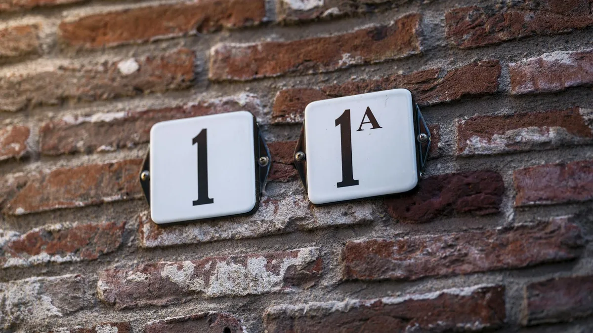 Best Domain Name Generators for Bloggers 2026